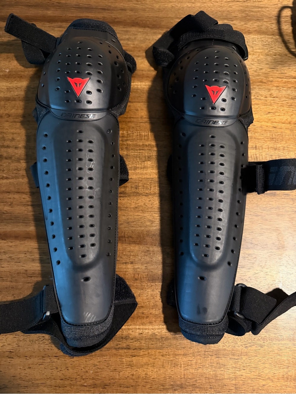 Dainese Women's Black Protective Knee/Shin Guards